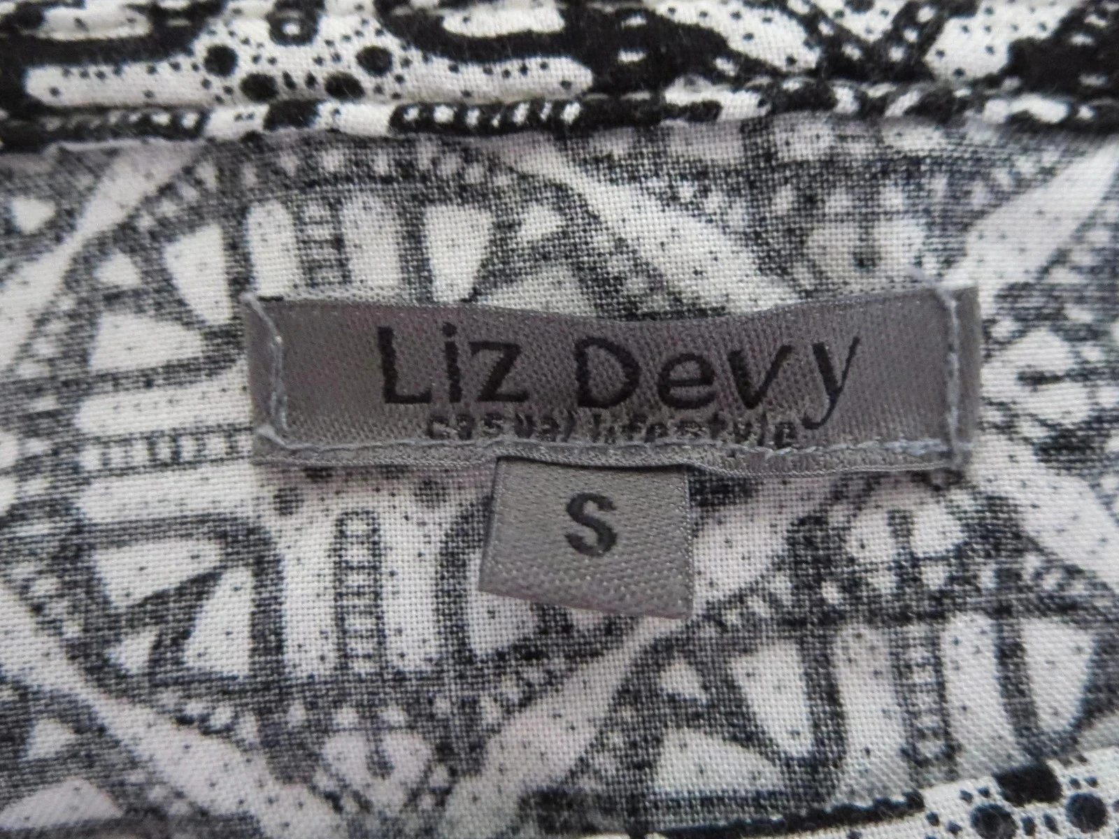 Blouse chic noire et blanche Liz Devy – Taille S 36 – Excellent état – photo 2